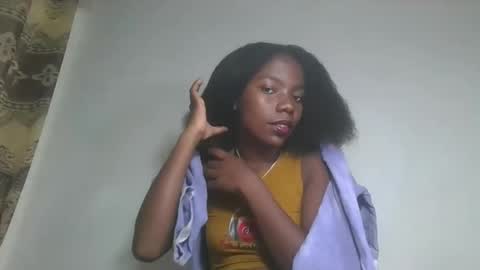 Snapshot of aangevelo chatting on November 8, 9:42 am aangevelo online show from November 8, 9:42 am