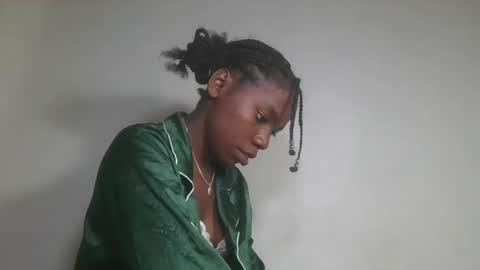 Snapshot of aangevelo chatting on November 9, 10:08 pm aangevelo online show from November 9, 10:08 pm