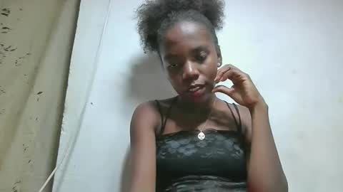 Snapshot of aangevelo chatting on December 1, 2:11 pm aangevelo online show from December 1, 2:11 pm