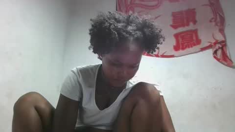 Snapshot of aangevelo chatting on December 3, 7:01 pm aangevelo online show from December 3, 7:01 pm