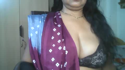 Snapshot of aaradhya_sexy_88 chatting on January 15, 9:35 am aaradhya_sexy_88 online show from January 15, 9:35 am