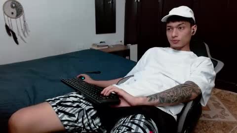 Snapshot of aarman_bannana chatting on January 31, 10:52 pm aarman online show from January 31, 10:52 pm