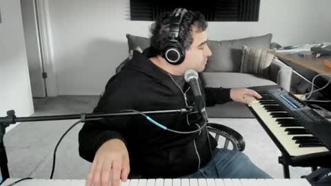 Snapshot of aaroleplayer chatting on November 1, 8:22 pm Aaron online show from November 1, 8:22 pm