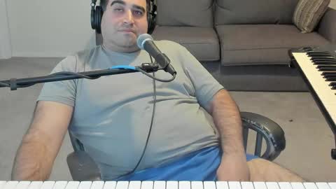 Snapshot of aaroleplayer chatting on January 31, 7:11 pm Aaron online show from January 31, 7:11 pm