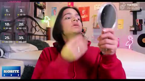 Aaron  online show from January 10, 11:09 pm