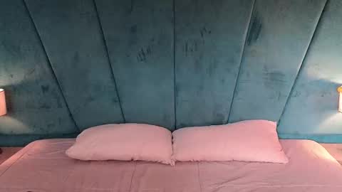 Snapshot of aaron_eze chatting on February 12, 8:48 pm Aaron Ezequiel online show from February 12, 8:48 pm