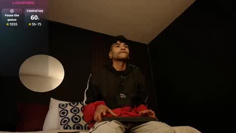 Aaron and Jassell online show from October 12, 7:46 pm