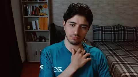 Aaron online show from February 19, 8:38 pm