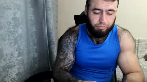 Snapshot of aaron_royal chatting on June 26, 4:11 pm Davin tayl online show from June 26, 4:11 pm