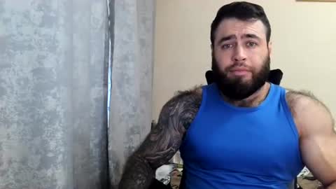 Snapshot of aaron_royal chatting on July 4, 1:50 pm Davin tayl online show from July 4, 1:50 pm