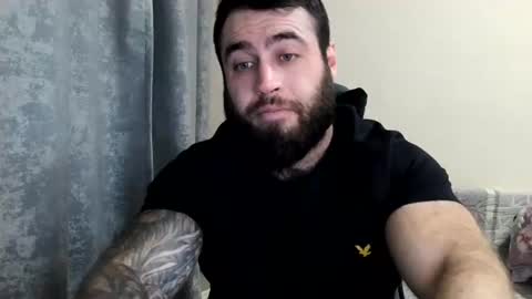 Snapshot of aaron_royal chatting on July 15, 5:40 pm Davin tayl online show from July 15, 5:40 pm