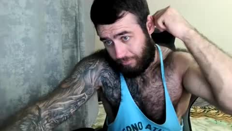 Snapshot of aaron_royal chatting on July 20, 3:47 pm Davin tayl online show from July 20, 3:47 pm