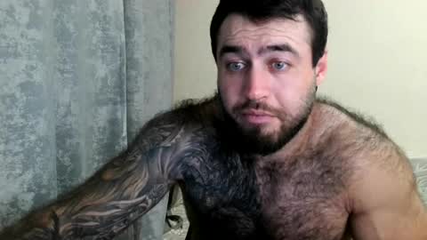 Snapshot of aaron_royal chatting on July 27, 6:15 pm Davin tayl online show from July 27, 6:15 pm