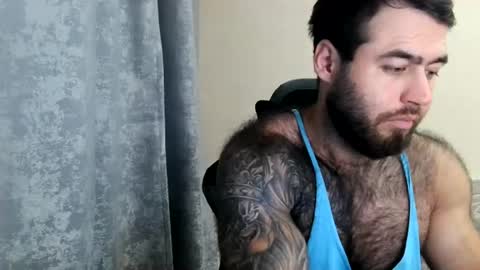 Snapshot of aaron_royal chatting on August 2, 3:43 pm Davin tayl online show from August 2, 3:43 pm