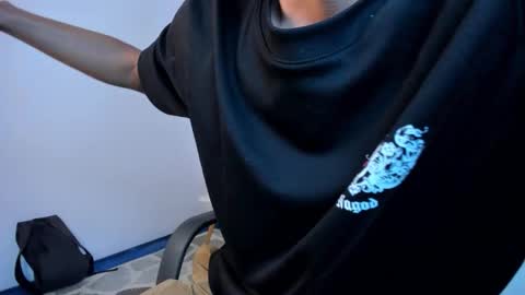 Aaron online show from January 7, 11:01 am