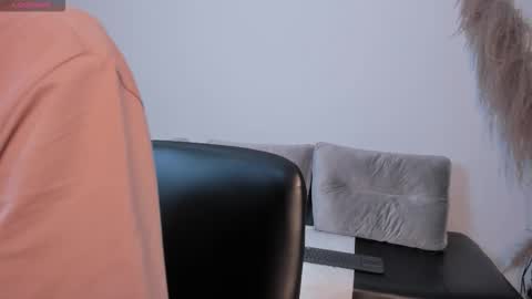 Aaron online show from January 9, 11:02 am