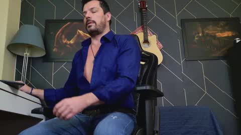 Aaron online show from January 12, 2:55 pm