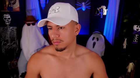 AARON  online show from October 14, 1:23 pm