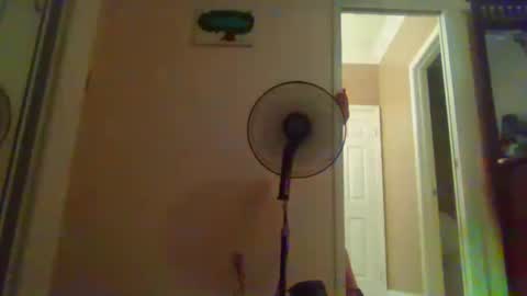 Snapshot of aaronprezent chatting on October 13, 8:58 am aaronprezent online show from October 13, 8:58 am