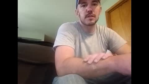 aaronshere888888 online show from May 19, 2:23 pm