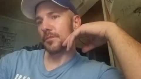 aaronshere888888 online show from June 13, 9:18 am
