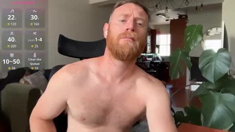 Snapshot of aaronstone_ chatting on October 11, 12:15 pm Scrufffypup online show from October 11, 12:15 pm
