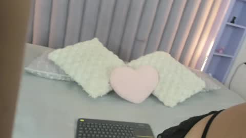   AASHLEY  online show from March 6, 11:25 am