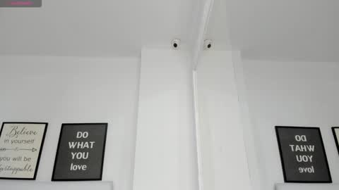 Snapshot of abbey_walker chatting on February 12, 11:05 am abbey_walker online show from February 12, 11:05 am