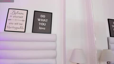 abbey_walker online show from March 4, 11:27 am