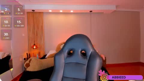 Abbie Edmond  online show from February 19, 4:23 am