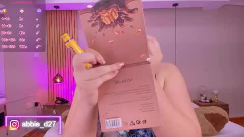 Abbie Edmond  online show from January 9, 4:04 am