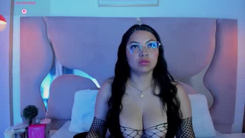 Snapshot of abbiejones_ chatting on September 18, 1:02 pm abbiejones_ online show from September 18, 1:02 pm