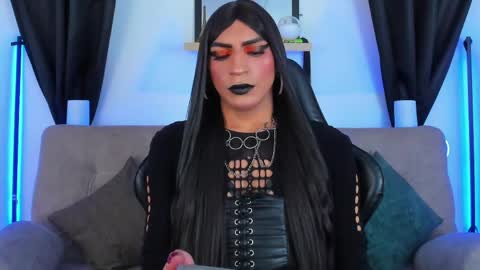 Abbigail Fuster  online show from May 22, 12:00 pm