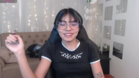 Abbi online show from December 29, 7:00 pm