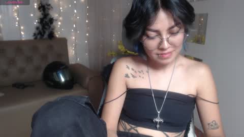 Abbi online show from February 8, 9:25 pm