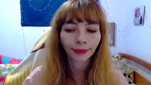 Snapshot of abbiwinter chatting on March 11, 10:10 am Abbi Winter online show from March 11, 10:10 am