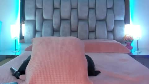 abby_blue01 online show from February 27, 2:42 am
