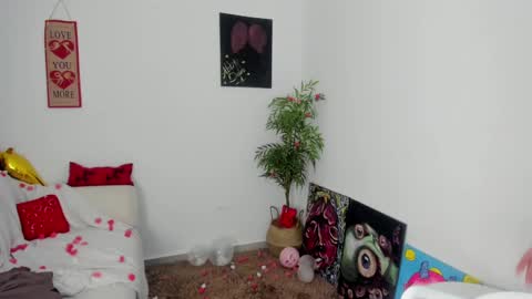 Lucia  online show from February 6, 6:24 pm
