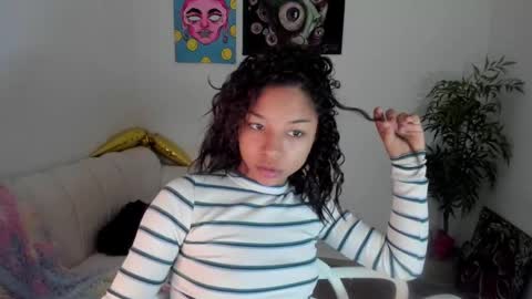 Lucia  online show from March 4, 12:33 pm