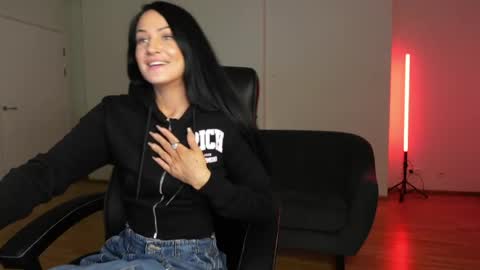 Snapshot of abby_laker chatting on April 18, 7:07 pm ABBY LAKER online show from April 18, 7:07 pm
