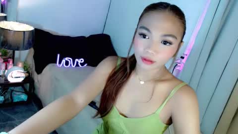 Snapshot of abby_luxpinay chatting on November 27, 4:53 pm abby_luxpinay online show from November 27, 4:53 pm