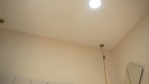 Snapshot of abby_me chatting on October 20, 12:05 pm A B B Y online show from October 20, 12:05 pm