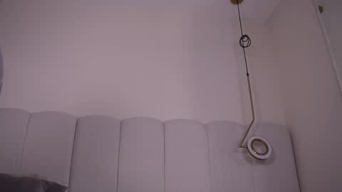 Snapshot of abby_me chatting on November 7, 11:32 am A B B Y online show from November 7, 11:32 am