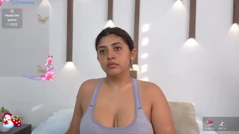 Abbygail online show from December 17, 12:33 pm