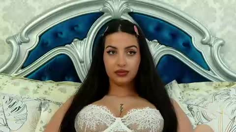 Snapshot of abby_moonx chatting on June 23, 5:44 pm Abby online show from June 23, 5:44 pm