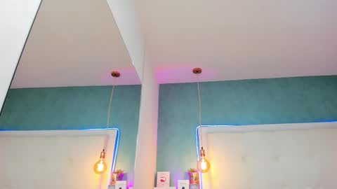 Abby Dixon  online show from October 7, 1:30 pm