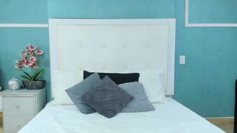 Abby Dixon  online show from March 30, 12:06 pm