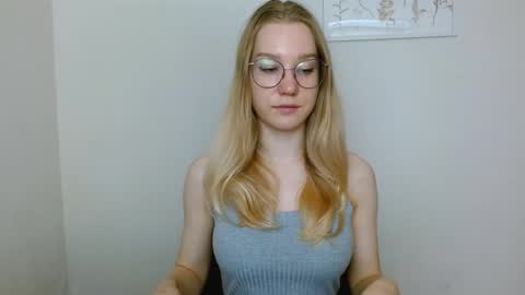Abby Lovense is active online show from September 23, 8:17 am