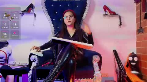 Snapshot of abbymora chatting on November 5, 3:39 am Miss Abby online show from November 5, 3:39 am