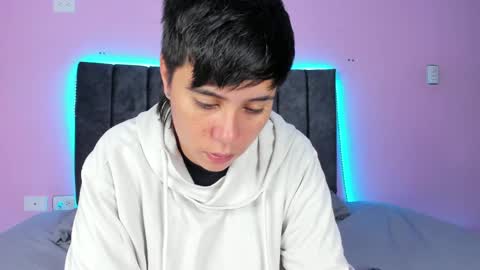 Snapshot of abbysmiitth_ chatting on January 27, 12:37 pm Abby Smith online show from January 27, 12:37 pm